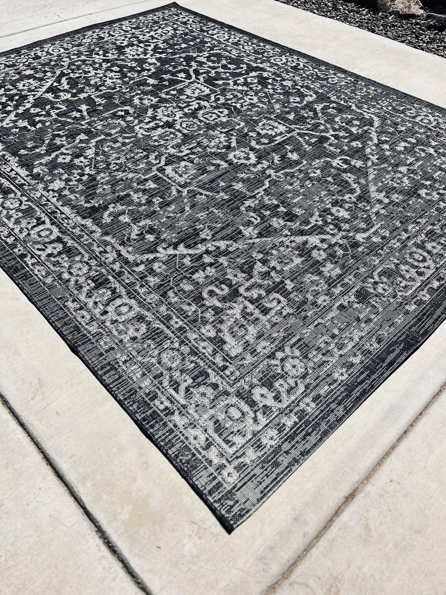 Indoor Outdoor Area Rug
