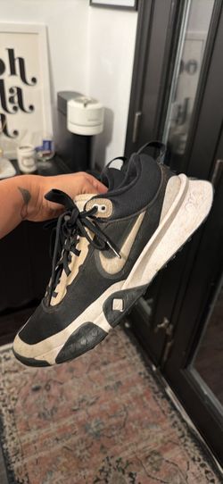 Nike turf shoes size 7.5