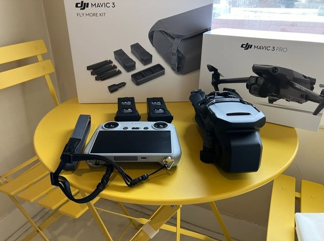 DJI Mavic 3 Pro Drone with DJI RC +++