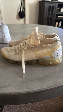 Nike vapor max size 8.5