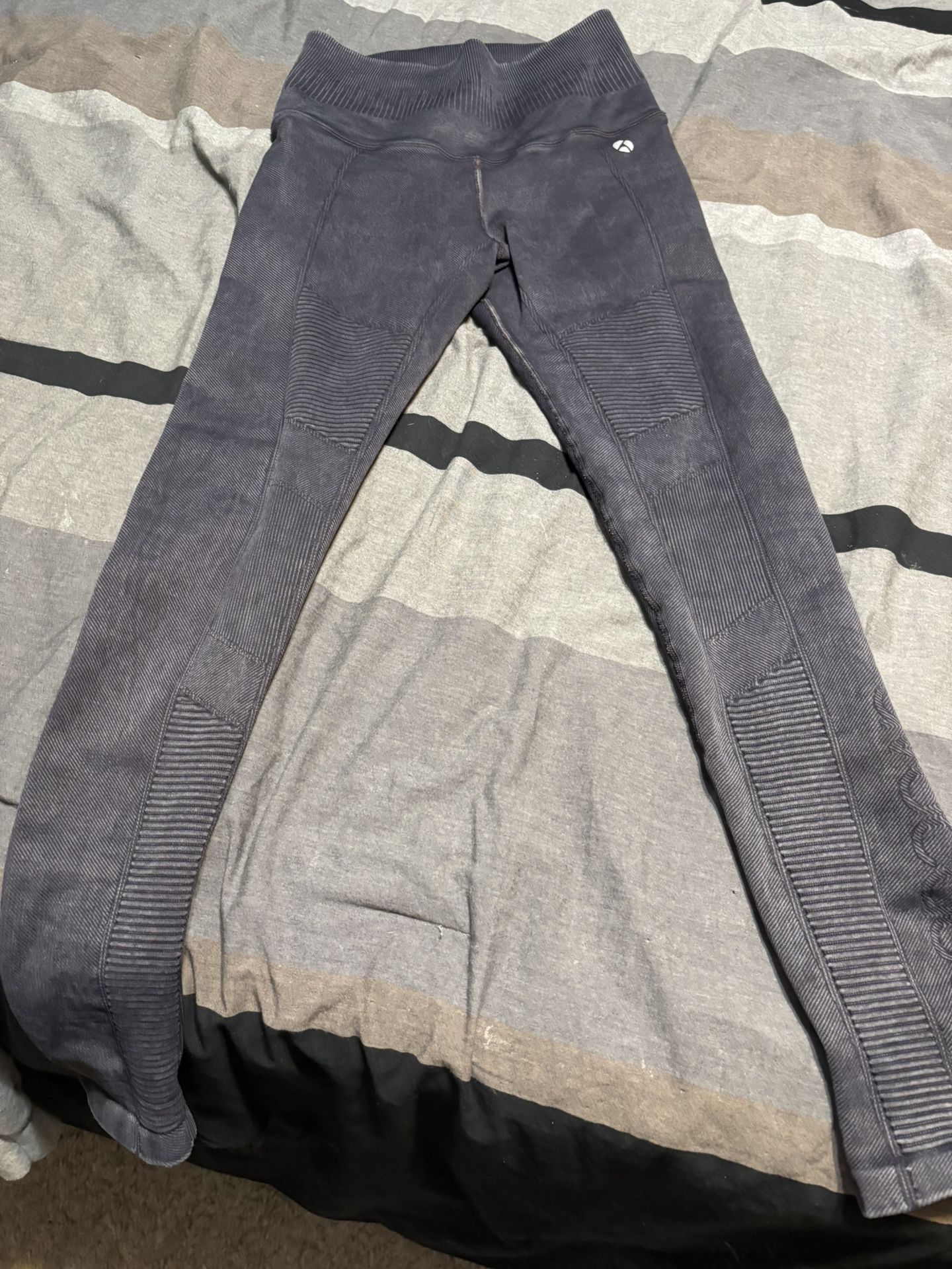 New Womens Avocado Brand Size S/M Heavy Leggings