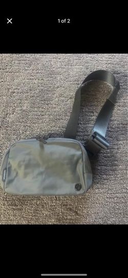 lululemon crossbody 1L