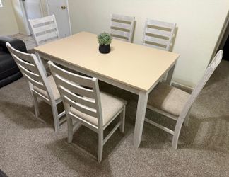 Free Delivery 🚚 Dining Table Set