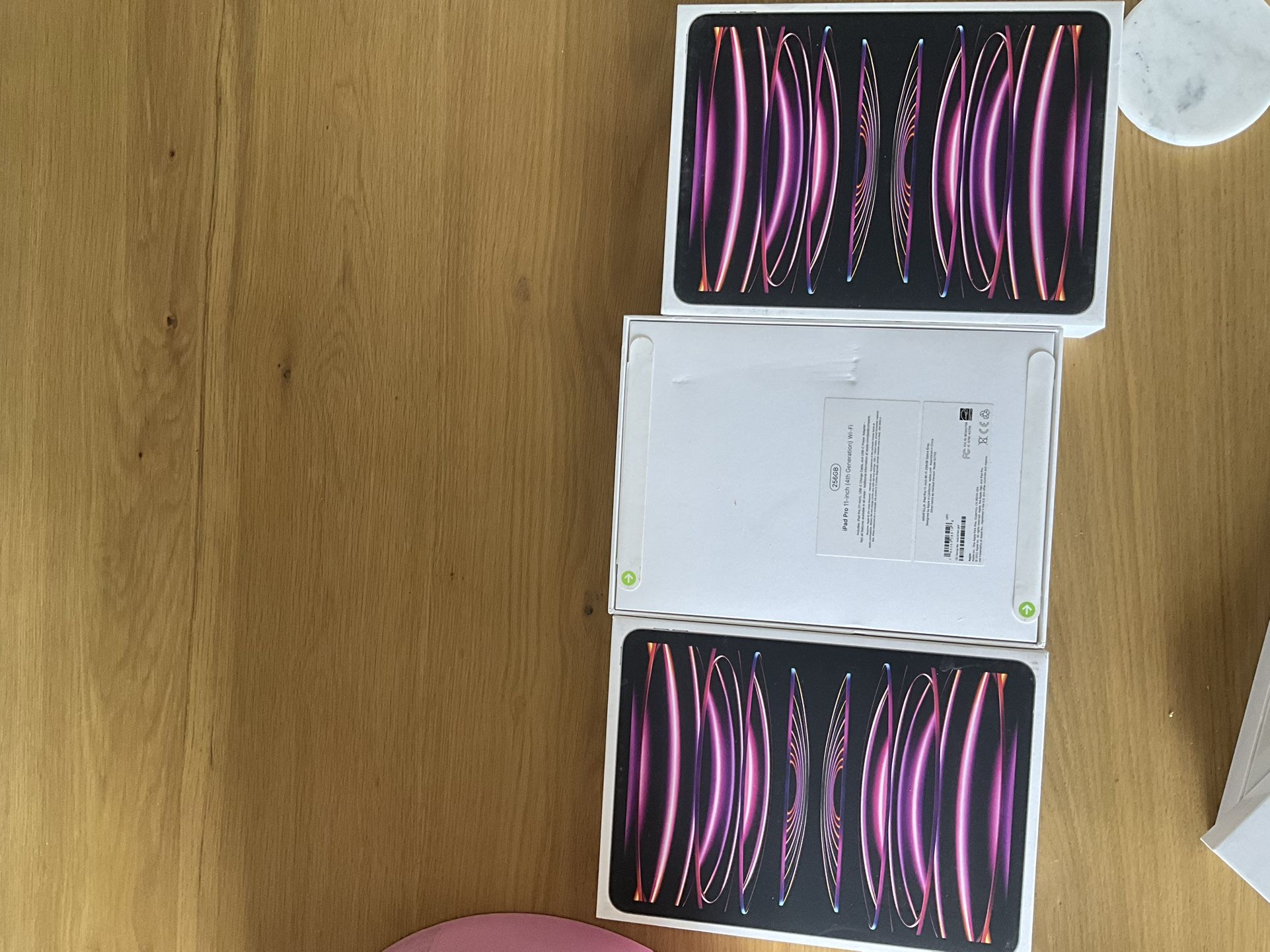 iPad Pro 11” Keyboard Case Apple Pen Stylus