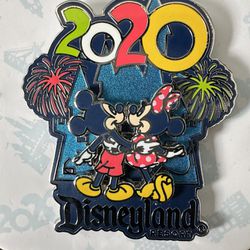 Disney Parks Mickey And Minnie 2020 Enamel Pin