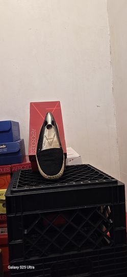 Women's shoes
