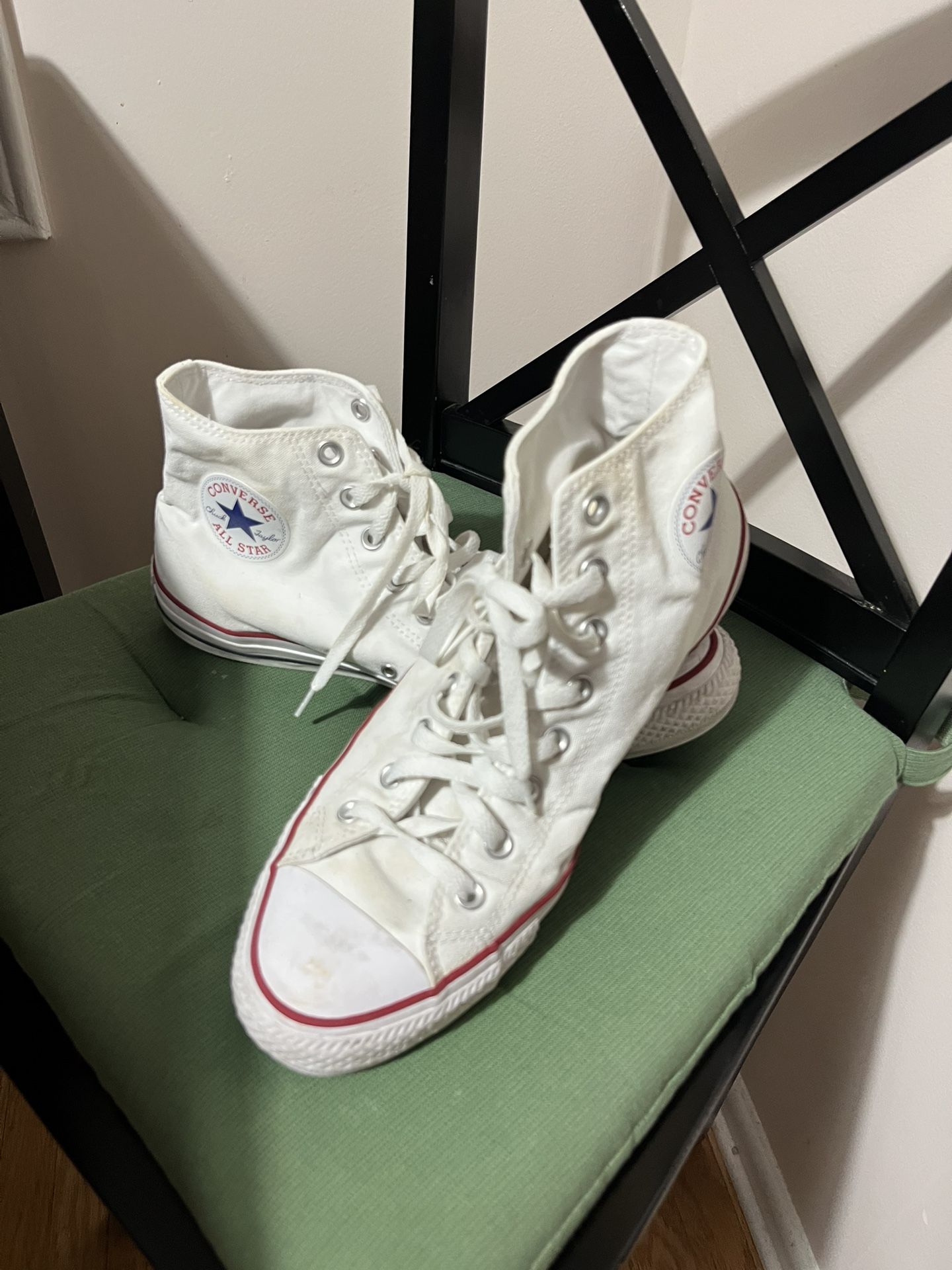 Converse Hightops Mens Size 11 - Like New!