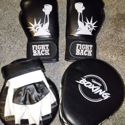 Kick Boxing Gloves And Pads
