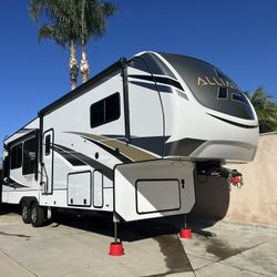 2022 Alliance Paradigm 310RL