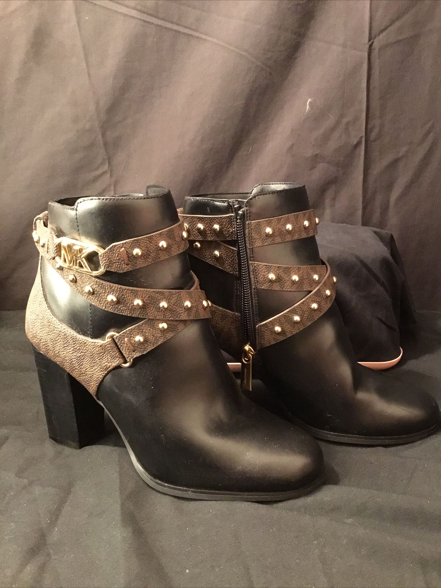 Michael Kors Kincaid Bootie Size 6M