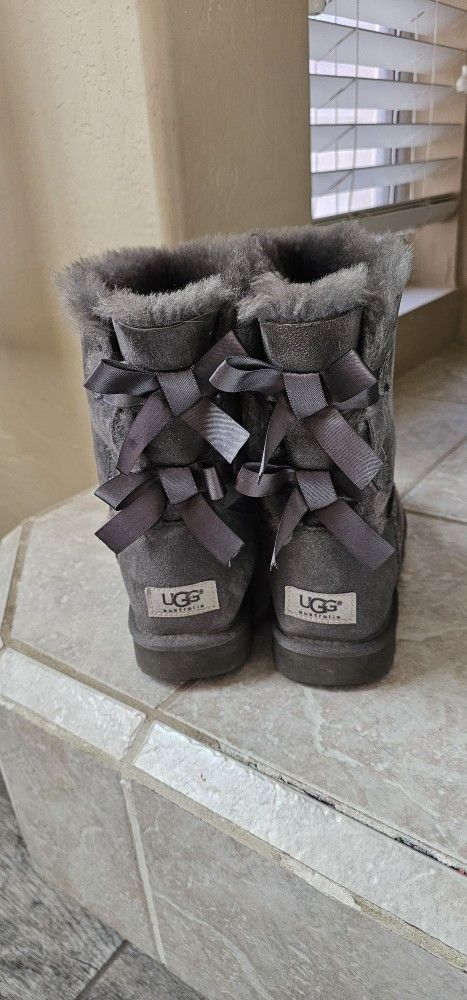Ugg Bow Boots
