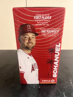 Bobble head