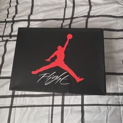 Jordan 4 