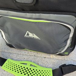 ❄️Arctic Zone Cooler❄️