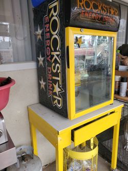 Cooler & Metal Table