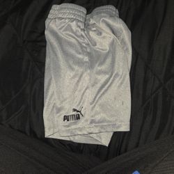 Boys Size 5 Puma Shorts 