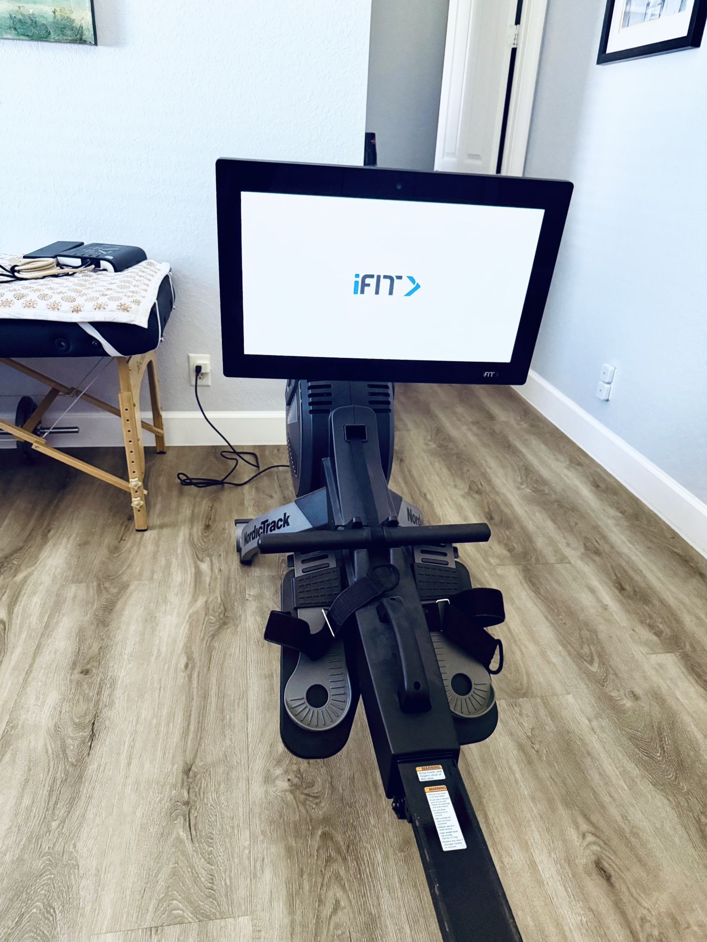 NordicTrack RW900 Rower – Top Model w/ 22” HD Touchscreen