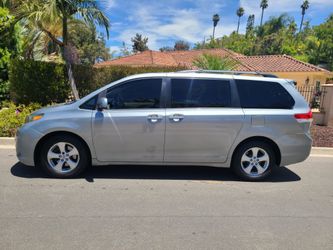 2014 Toyota Sienna
