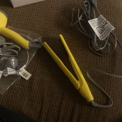 Drybar Straightener 