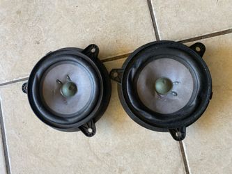 Infiniti g37 rear door speakers