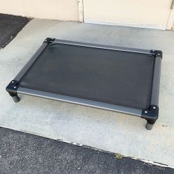 New in Box $60 Heavy-Duty Raised Pet Bed Elevated Dog Bed Cot, Large Size 40x27x6 inches