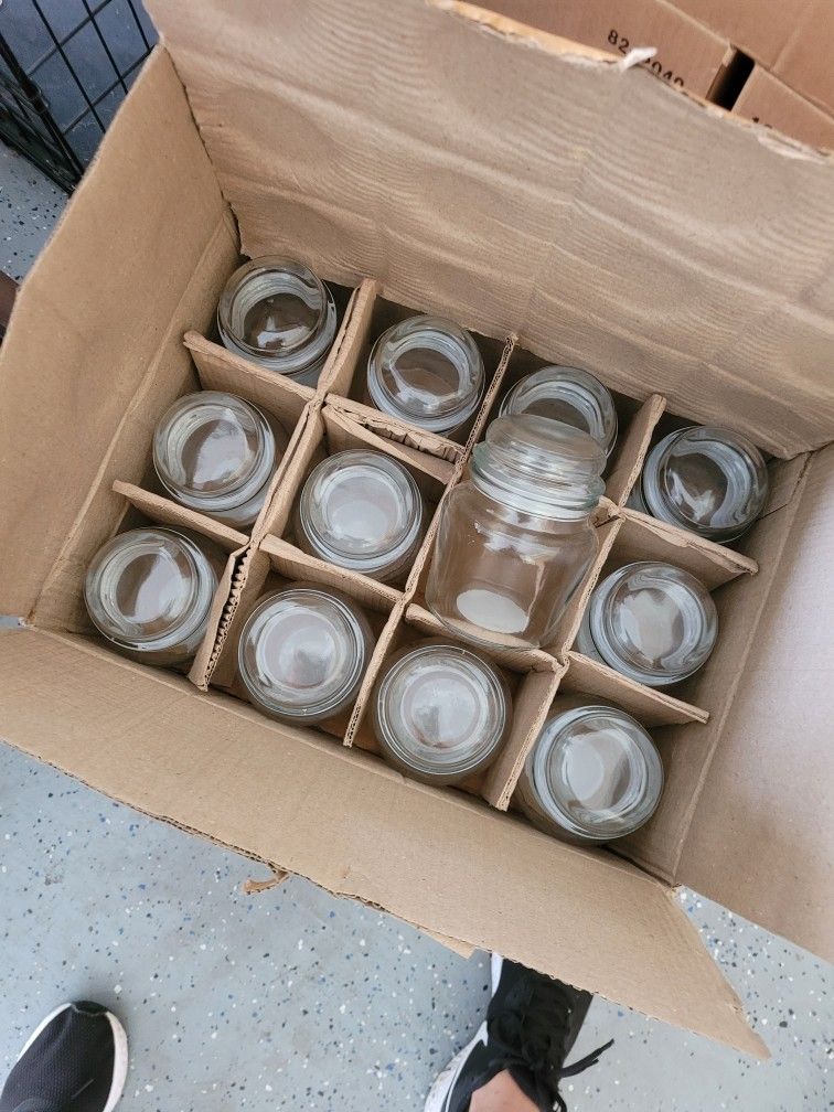 24/24 Oz Glass Jars