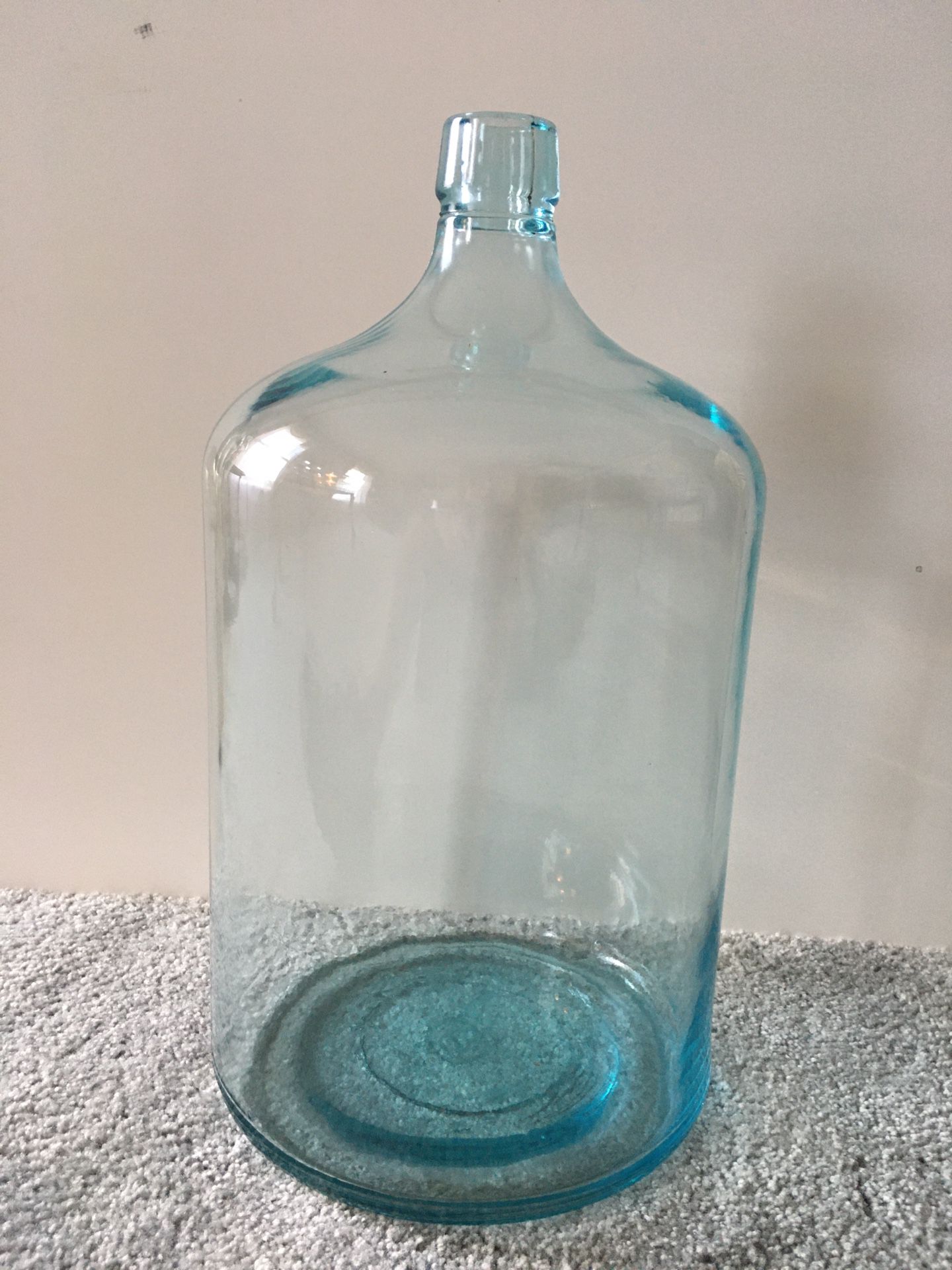 Antique aqua class colored 5 gallon water jug container