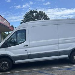 Ford Transit 250