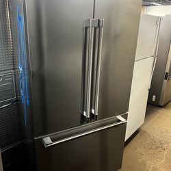 BEKO OPEN BOX COUNTER DEPTH FRENCH STYLE REFRIGERATOR