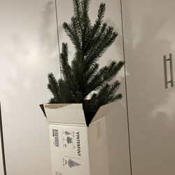 Christmas tree (artificial), with Ornaments & Lights