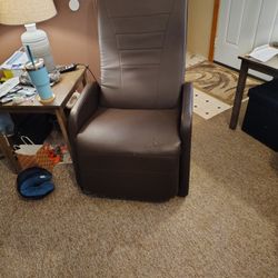 Leather Recliner & Loveseat Very Nice Full Power & Heated