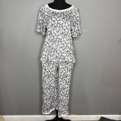 Simply Vera Vera Wang Black and White Pajama Set