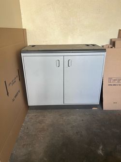 Garage cabinet