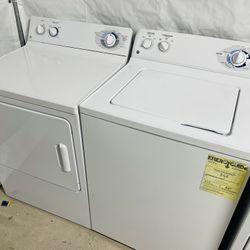 Ge Washer And Dryer Set In Great Condition 