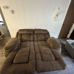 2 electric recliner couches 