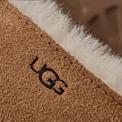 🧸🤍 UGG Slippers 🤍✨🧸 BRAND NEW‼️