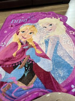 Disney Frozen Anna and Elsa The Northwest Company Plush Throw Blanket 44”x56”