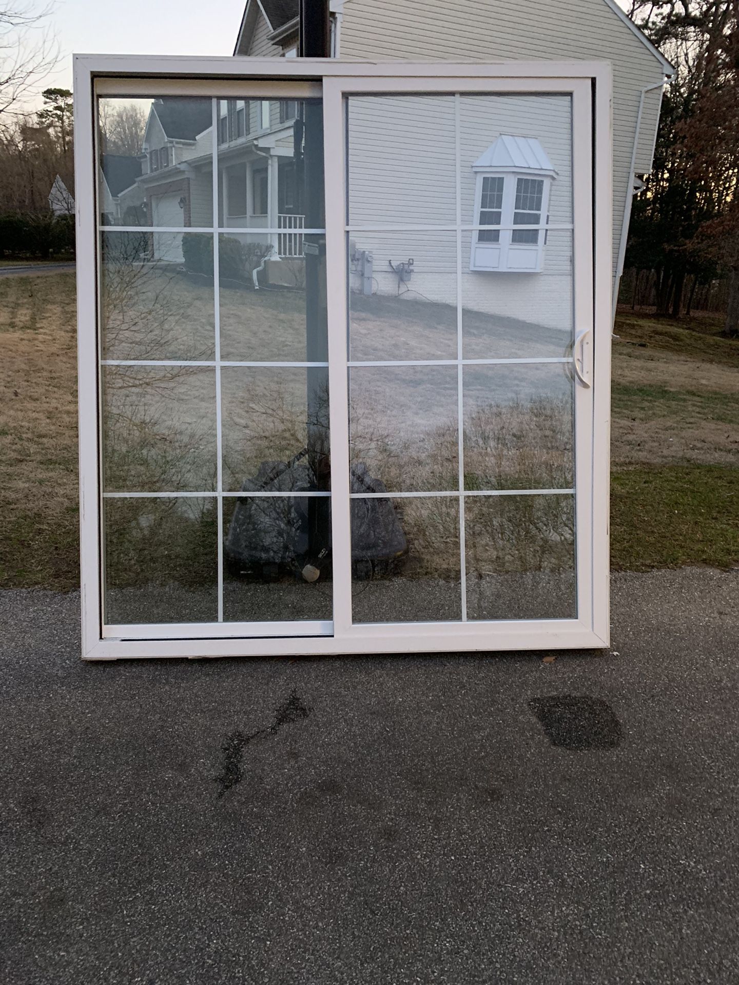 6’ sliding door