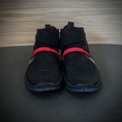 Nike Kobe Basketball Shoes 👟 Size 9