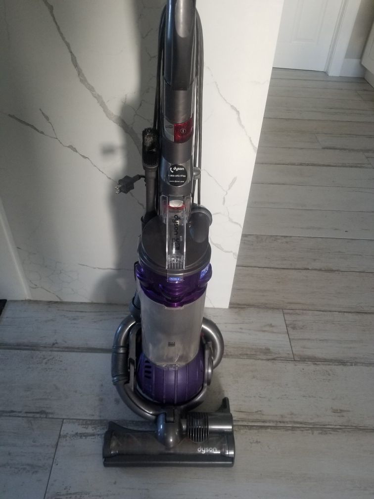 Dyson dc25