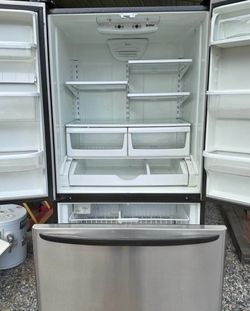 French door refrigerator