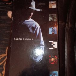 Garth Brooks 