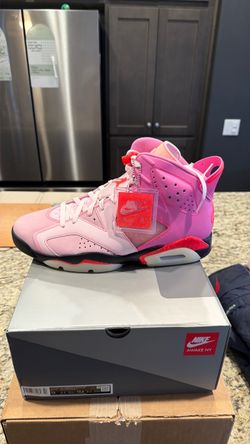 AWAKE NY x AIR JORDAN 6 “ bubble gum” sz 13m