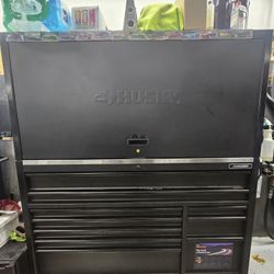 Husky Toolbox With Hutch