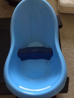 Baby bath tub