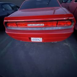 Dodge Challenger 2011