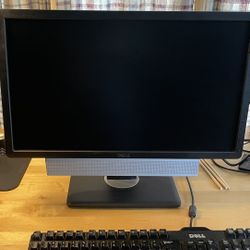 Dell 22” Monitor with Sound Bar