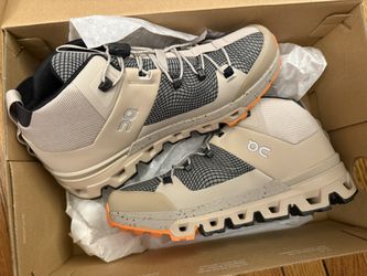 QC Cloud On Cloudtrax Sensa Sand | Flame Woman Hiking Boots sz 8