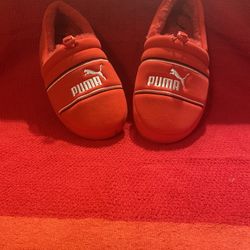 Puma Slippers  Size 10