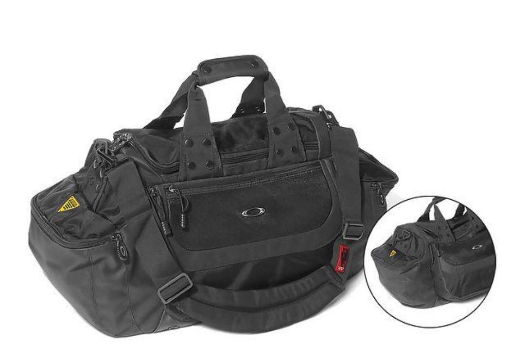 Oakly Expandable Duffle Bag